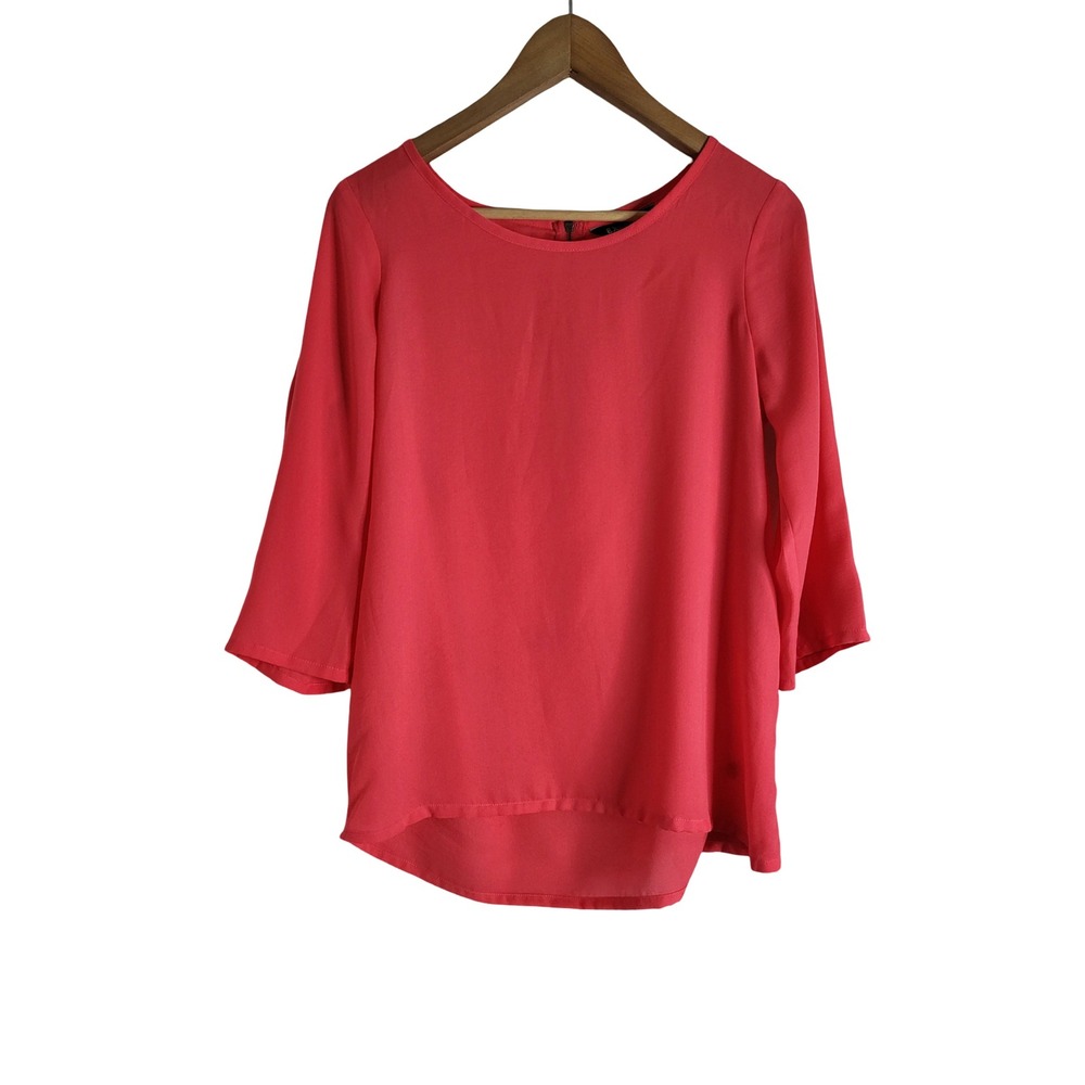 Express Coral Pink 3/4 Sleeve High Low Blouse Back Zip Top Size SP Smart Casual